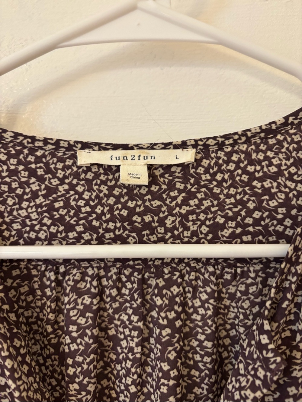 fun 2 fun Purple Micro Floral V-Neck Blouse - Picture 2 of 6